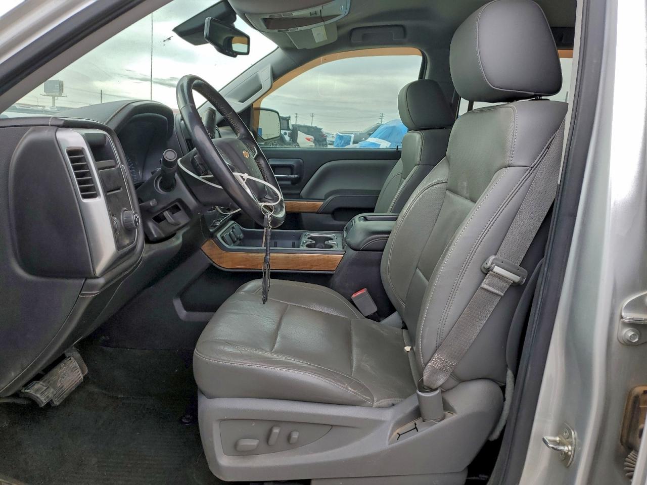 2015 CHEVROLET SILVERADO C1500 LTZ photo 13