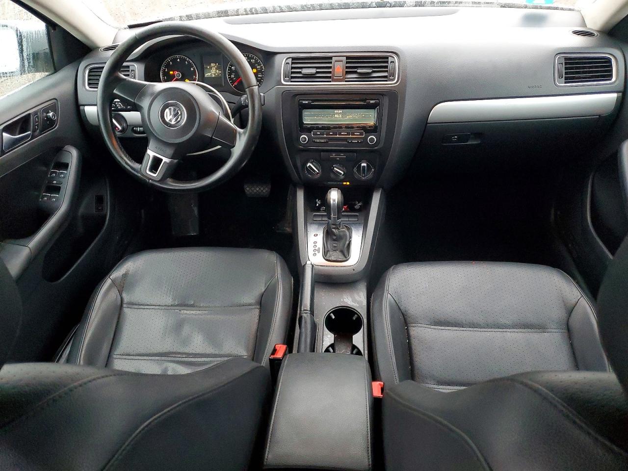 2013 VOLKSWAGEN JETTA SE photo 22