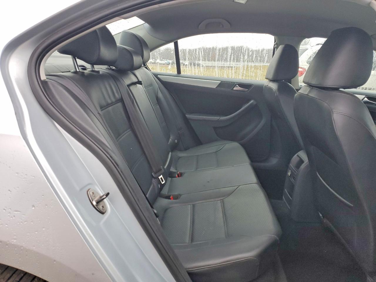 2013 VOLKSWAGEN JETTA SE photo 28