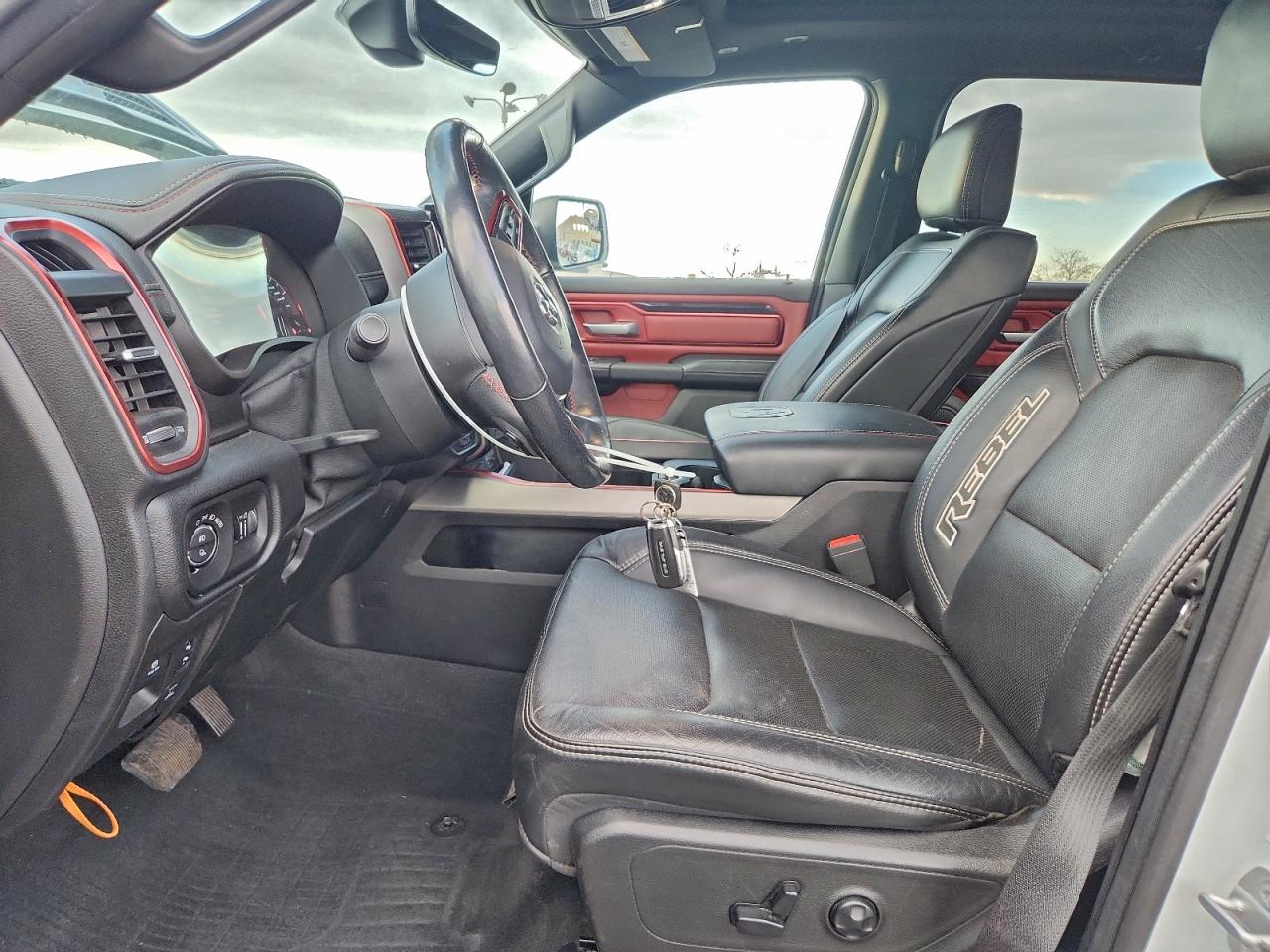 2019 RAM 1500 REBEL photo 25