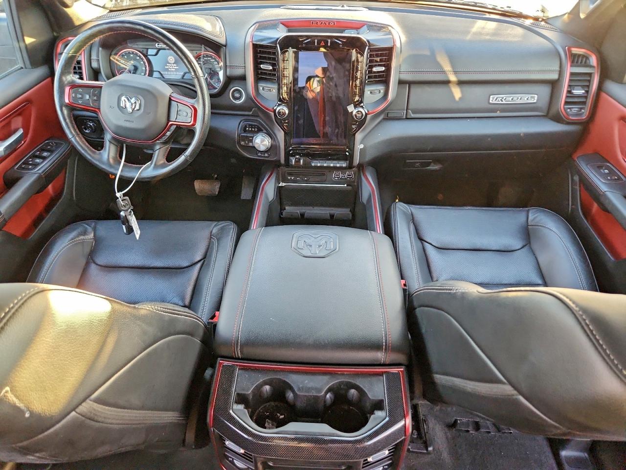 2019 RAM 1500 REBEL photo 29