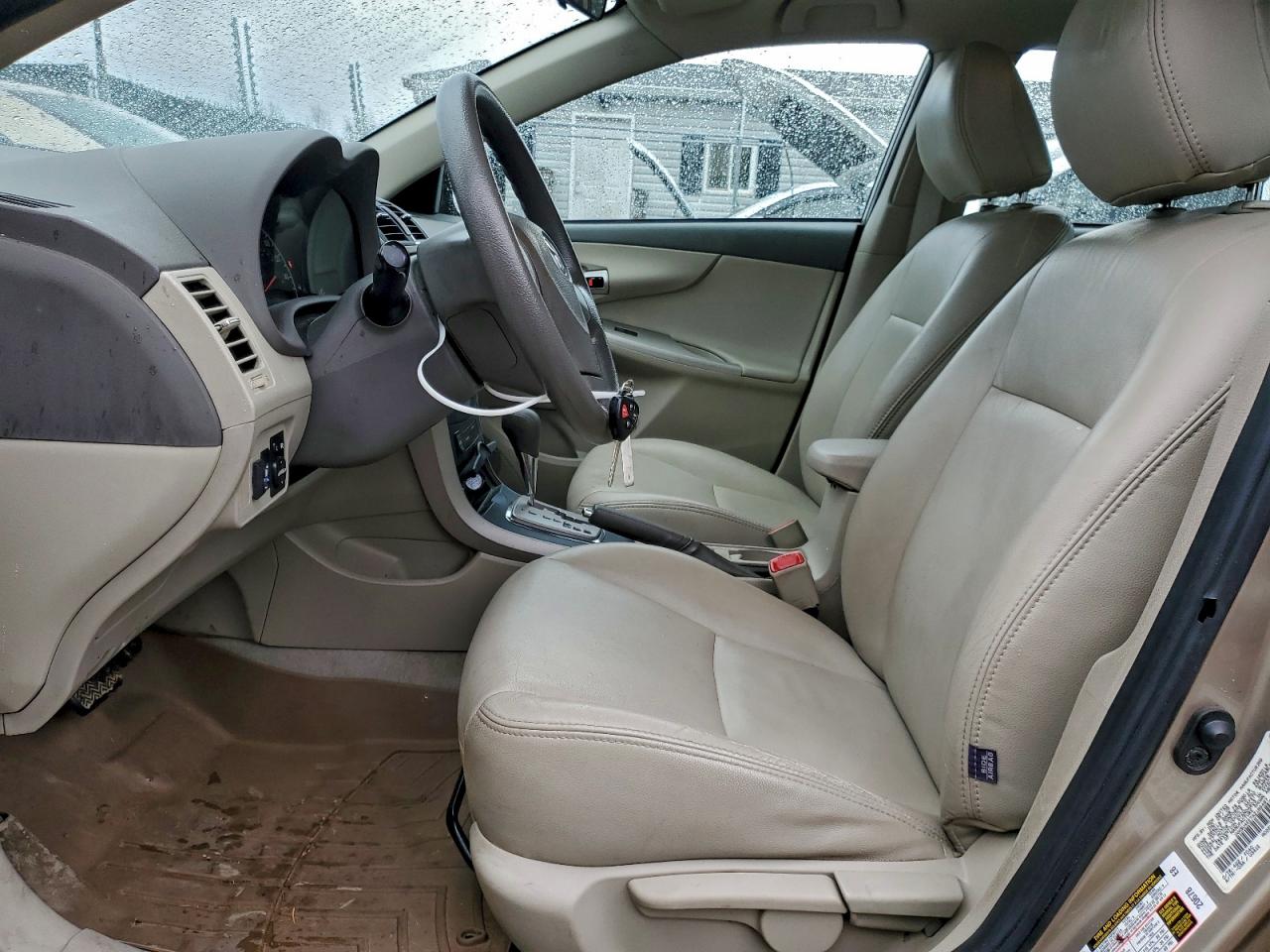 2010 TOYOTA COROLLA BASE photo 19
