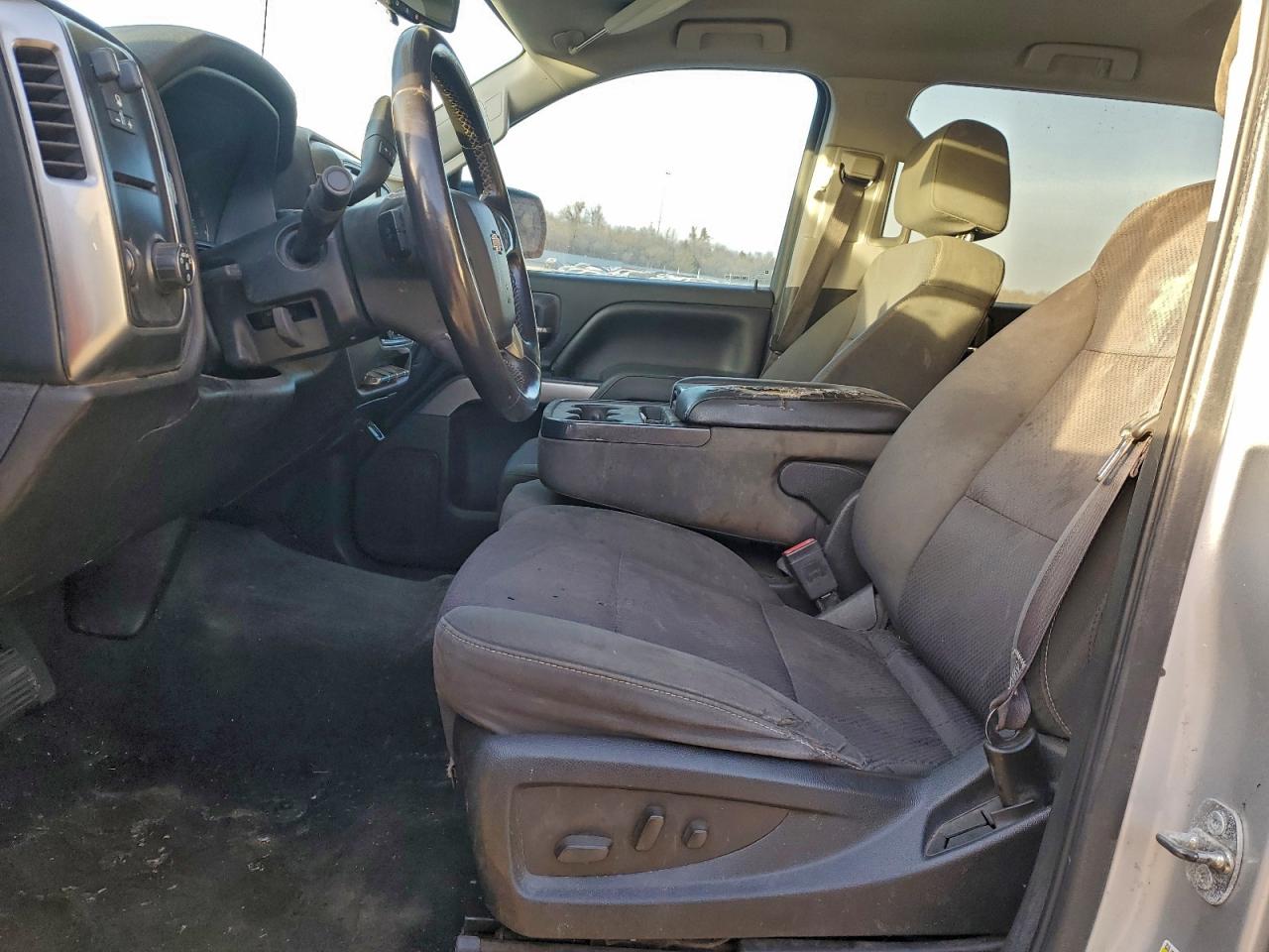 2016 CHEVROLET SILVERADO C1500 LT photo 13