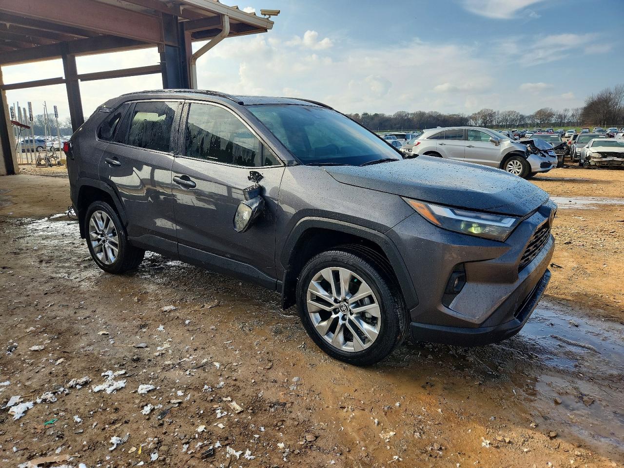 2024 TOYOTA RAV4 XLE PREMIUM photo 4