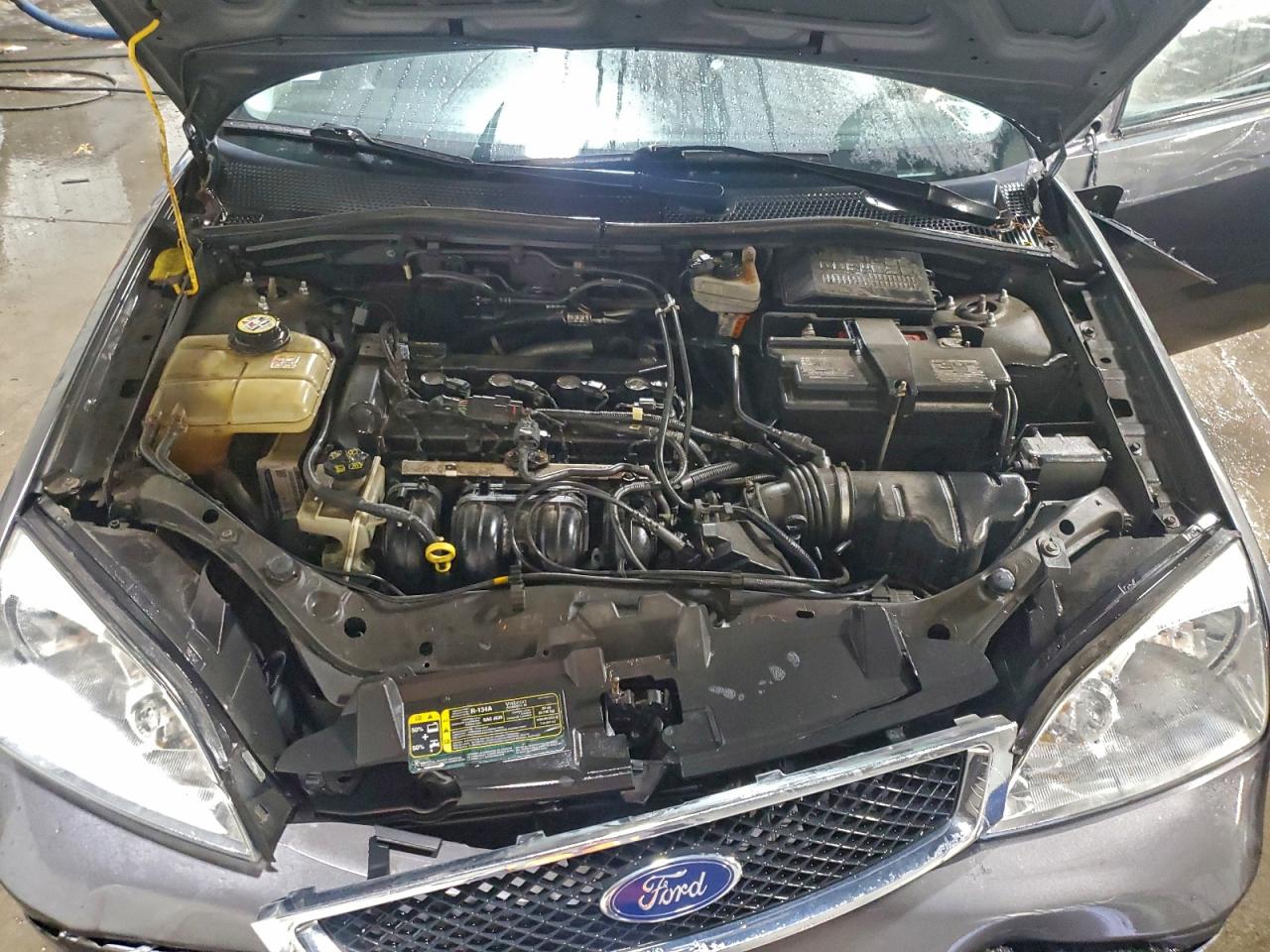 2007 FORD FOCUS ZX4 photo 31