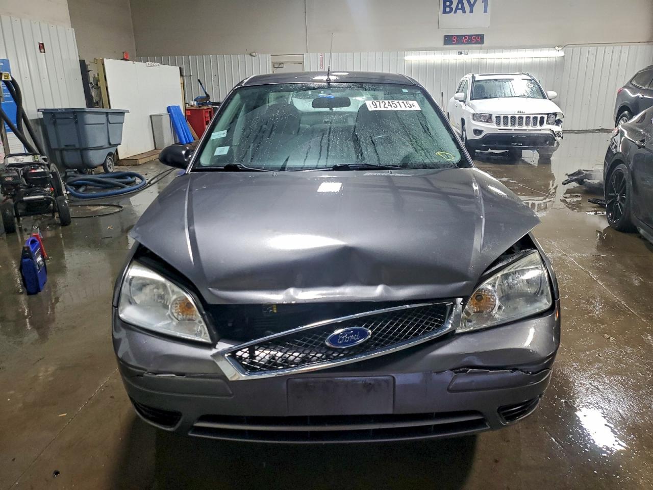 2007 FORD FOCUS ZX4 photo 13