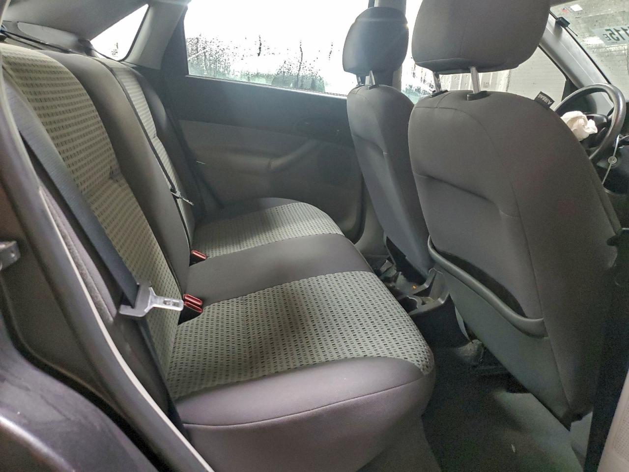 2007 FORD FOCUS ZX4 photo 28