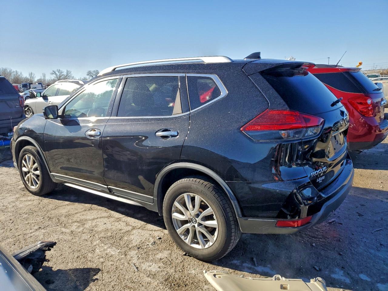 2017 NISSAN ROGUE S photo 3