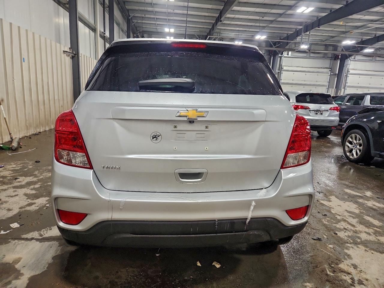 2020 CHEVROLET TRAX LS photo 6