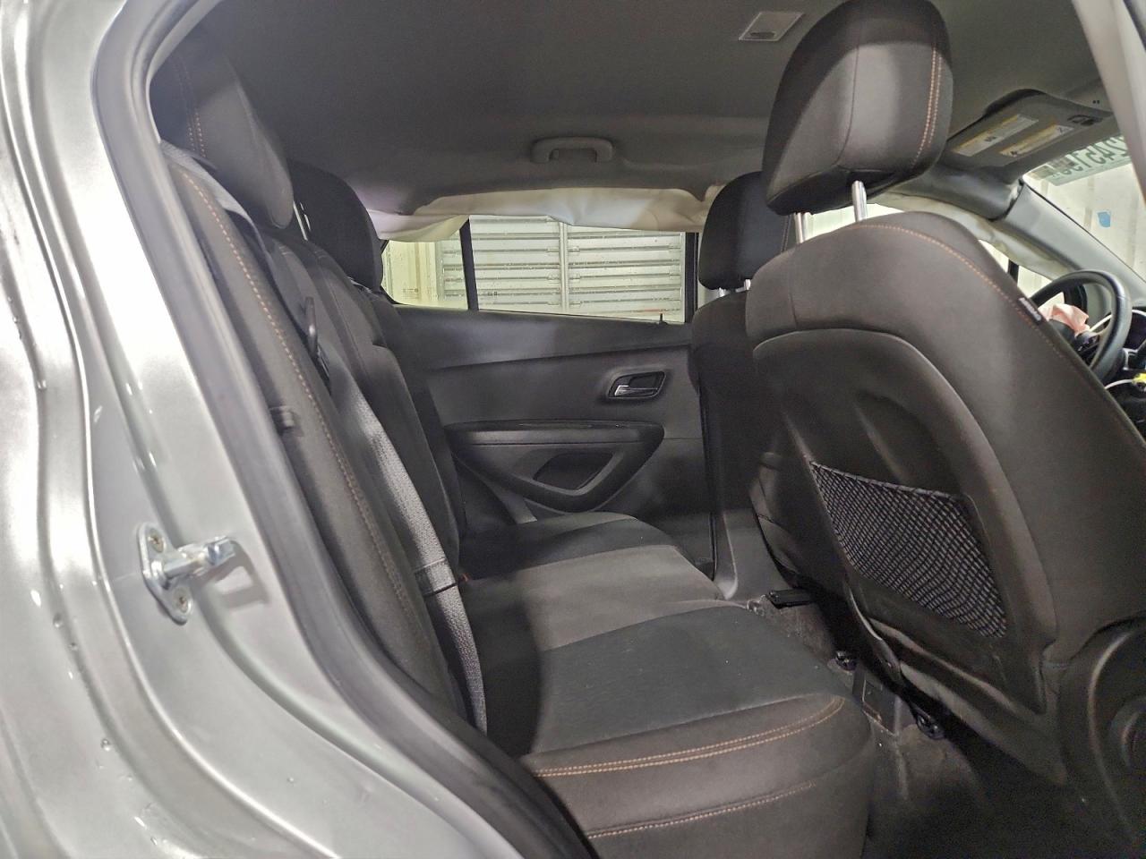 2020 CHEVROLET TRAX LS photo 11
