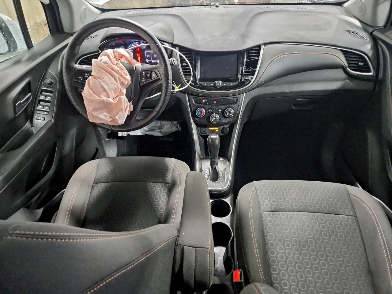 2020 CHEVROLET TRAX LS photo 8