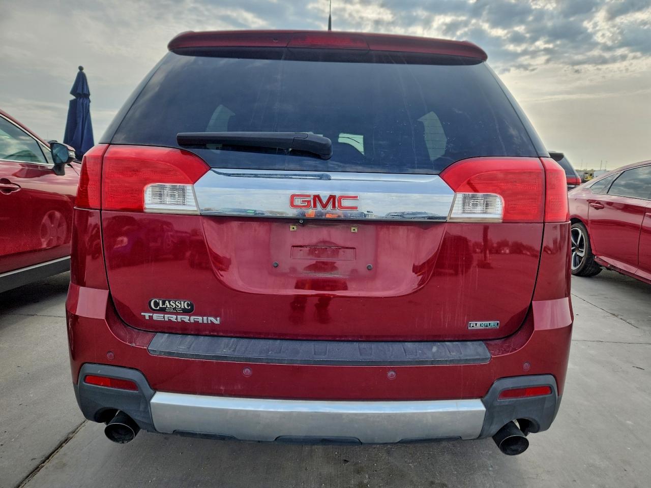 2011 GMC TERRAIN SLT photo 11