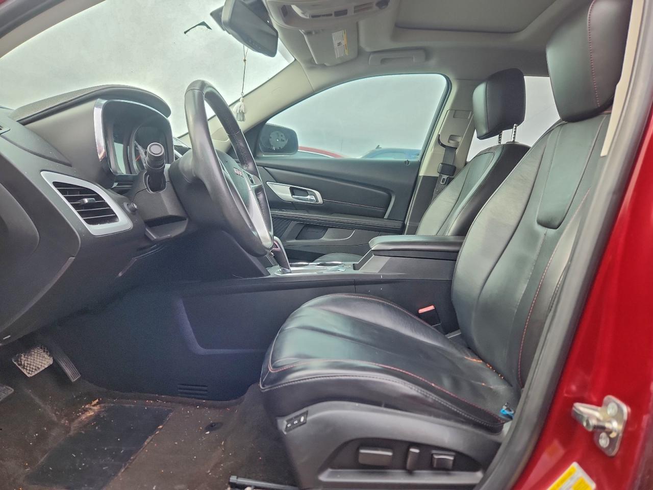 2011 GMC TERRAIN SLT photo 13
