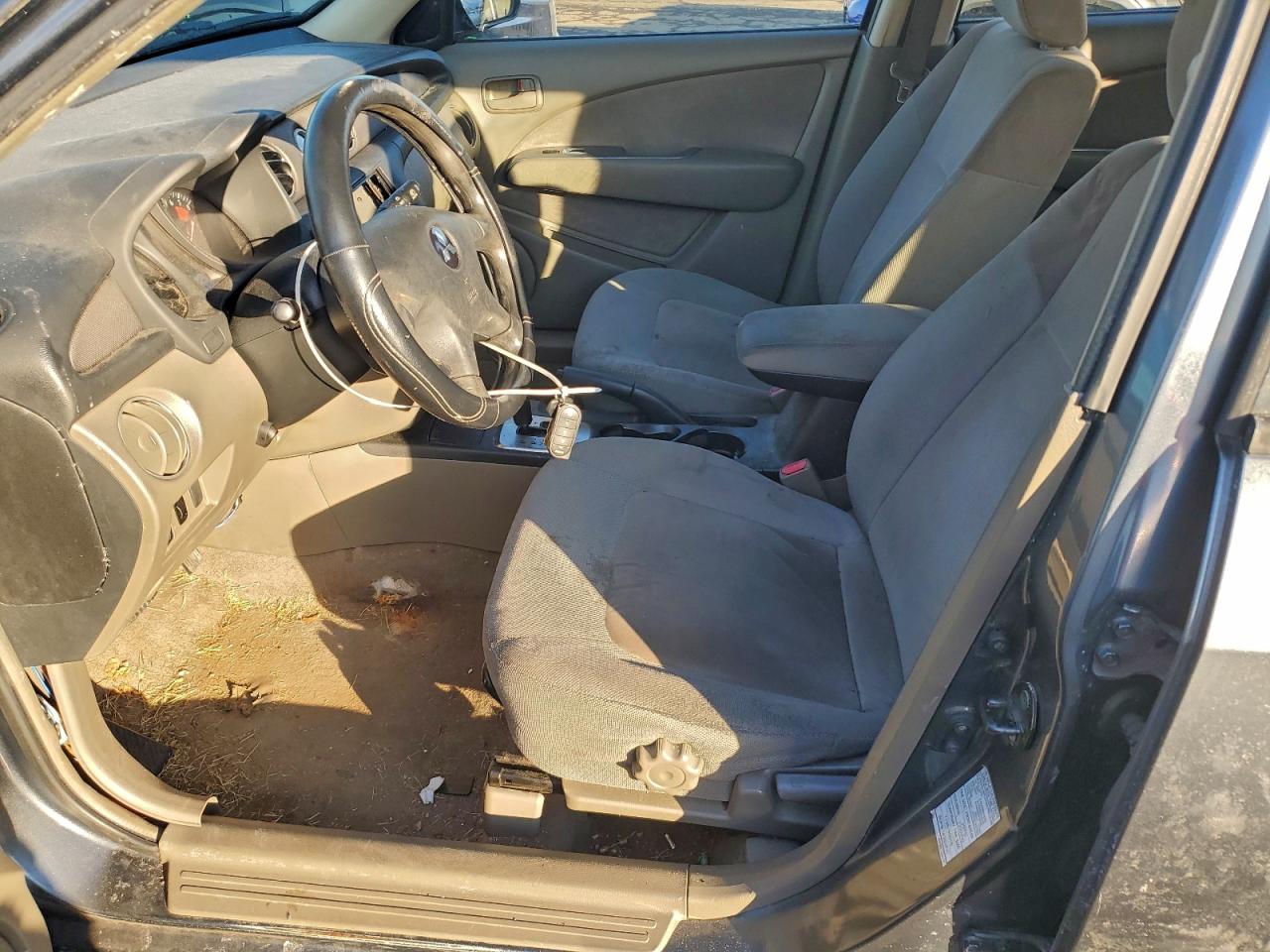 2003 MITSUBISHI OUTLANDER LS photo 13