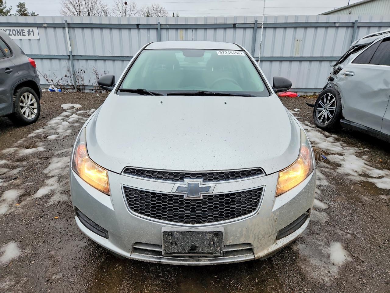 2014 CHEVROLET CRUZE LS photo 5