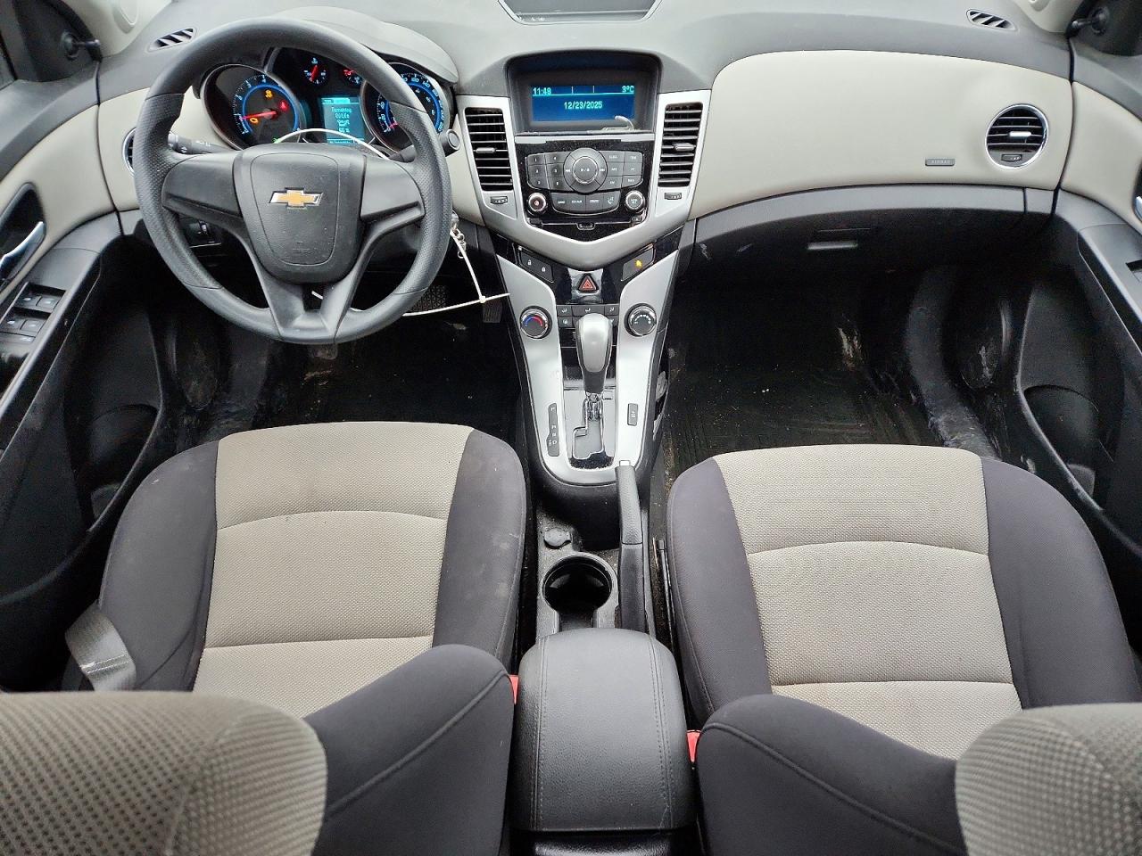 2014 CHEVROLET CRUZE LS photo 8
