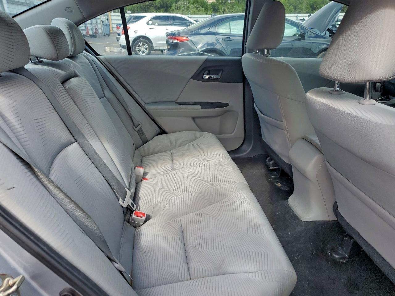 2017 HONDA ACCORD LX photo 10