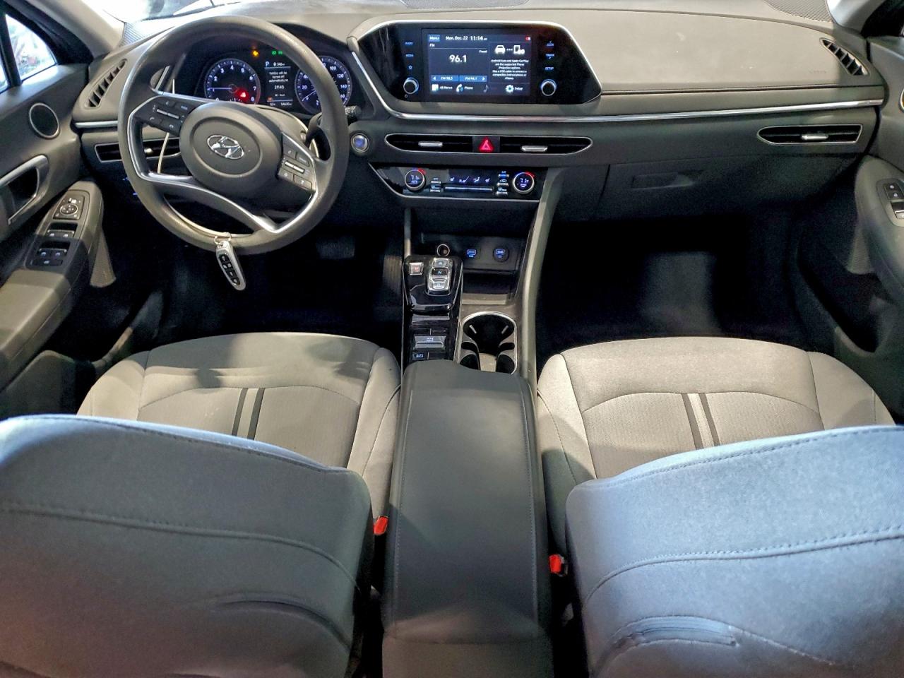 2020 HYUNDAI SONATA SEL photo 8