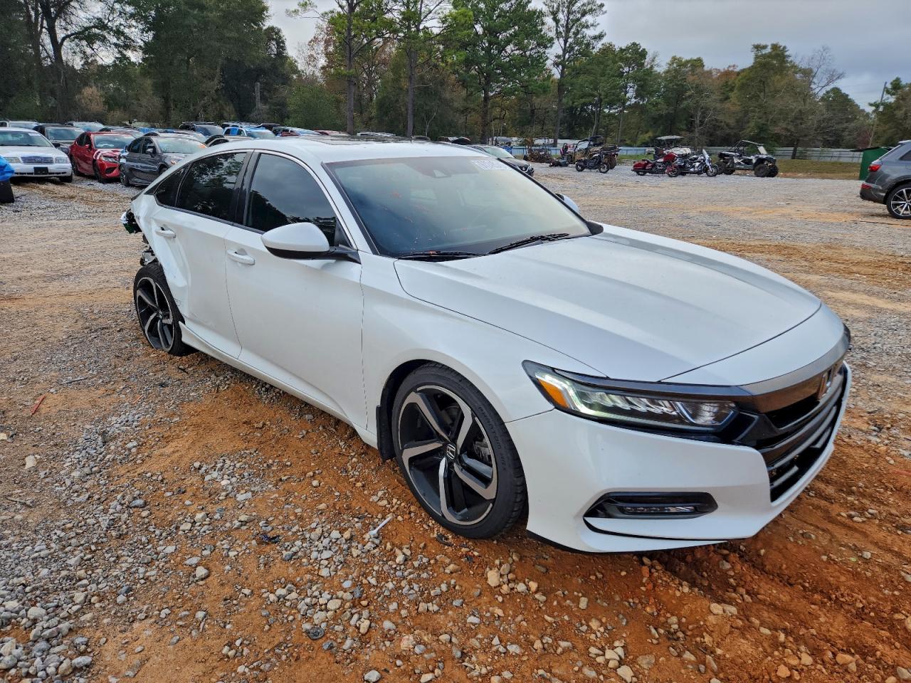 2018 HONDA ACCORD SPORT photo 4