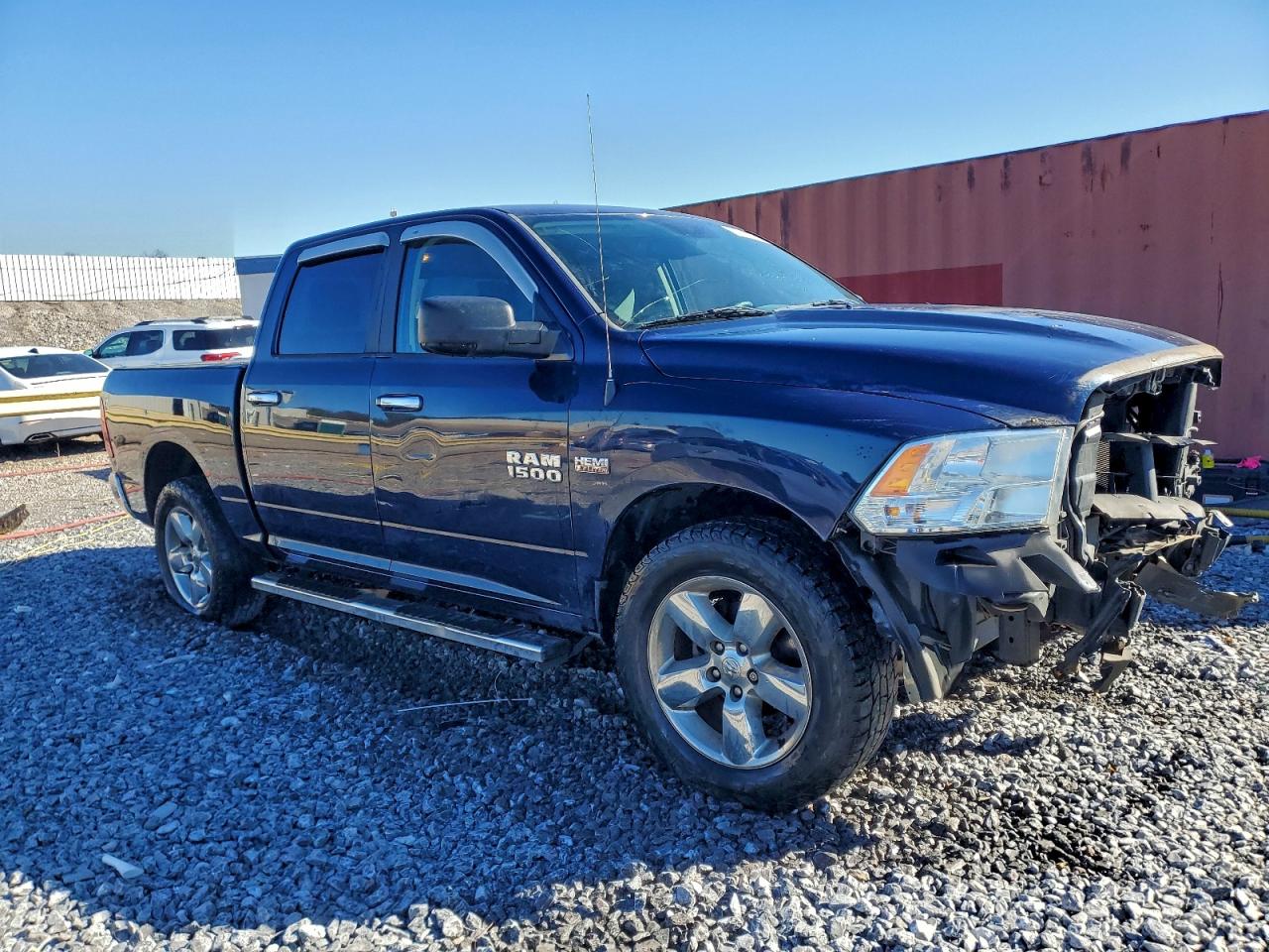 2017 RAM 1500 SLT photo 7