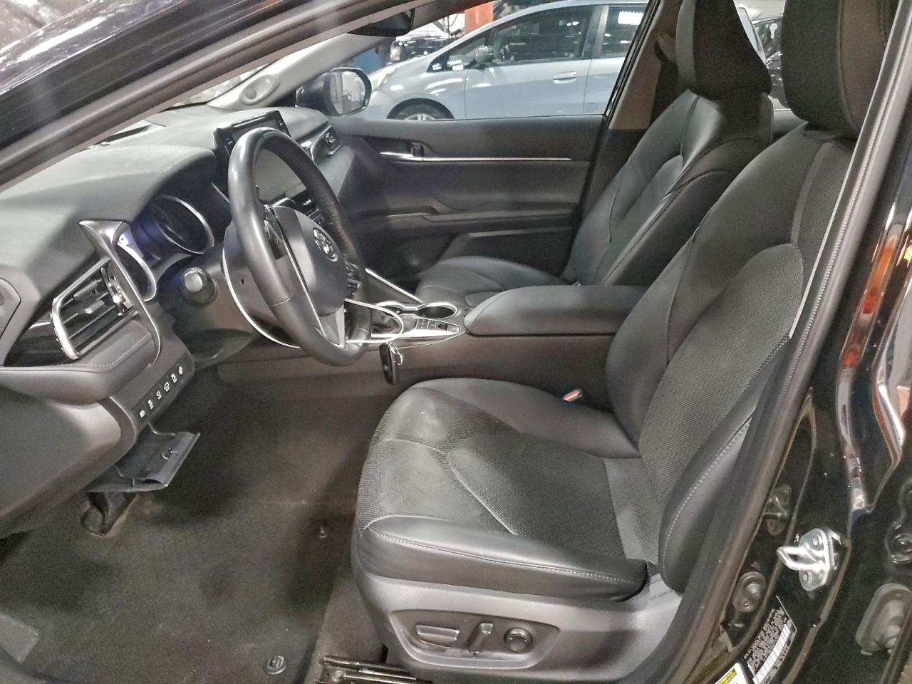 2024 TOYOTA CAMRY XLE photo 13