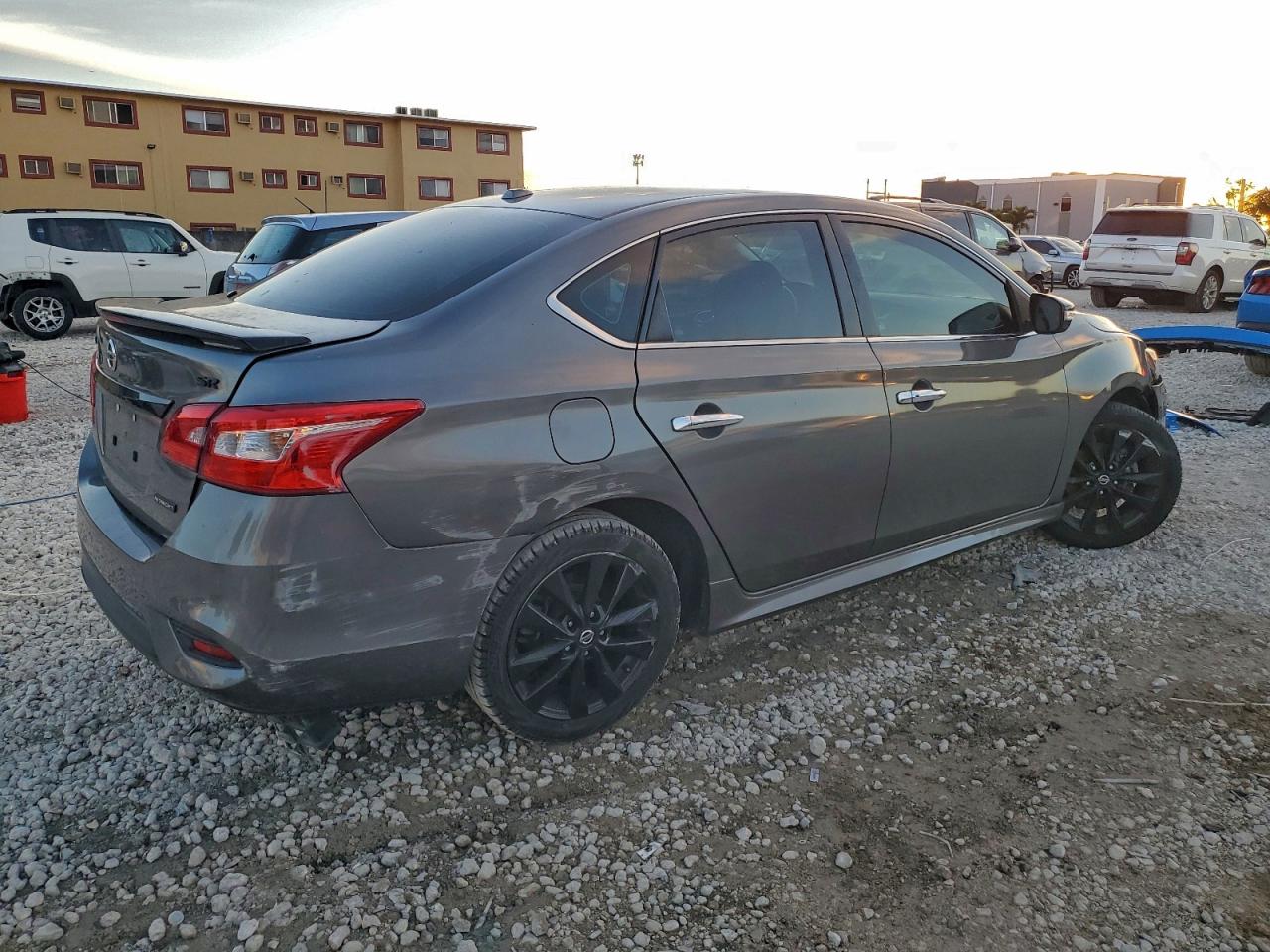 2018 NISSAN SENTRA S photo 9