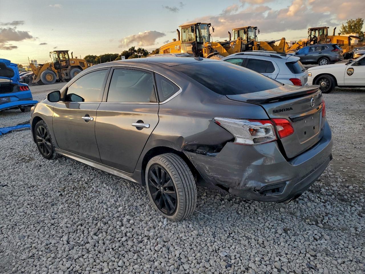 2018 NISSAN SENTRA S photo 5