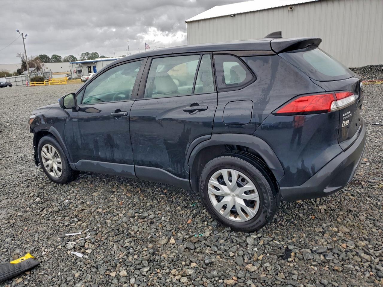 2022 TOYOTA COROLLA CROSS L photo 5