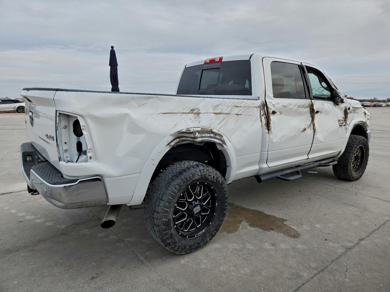 2017 RAM 2500 LARAMIE photo 3