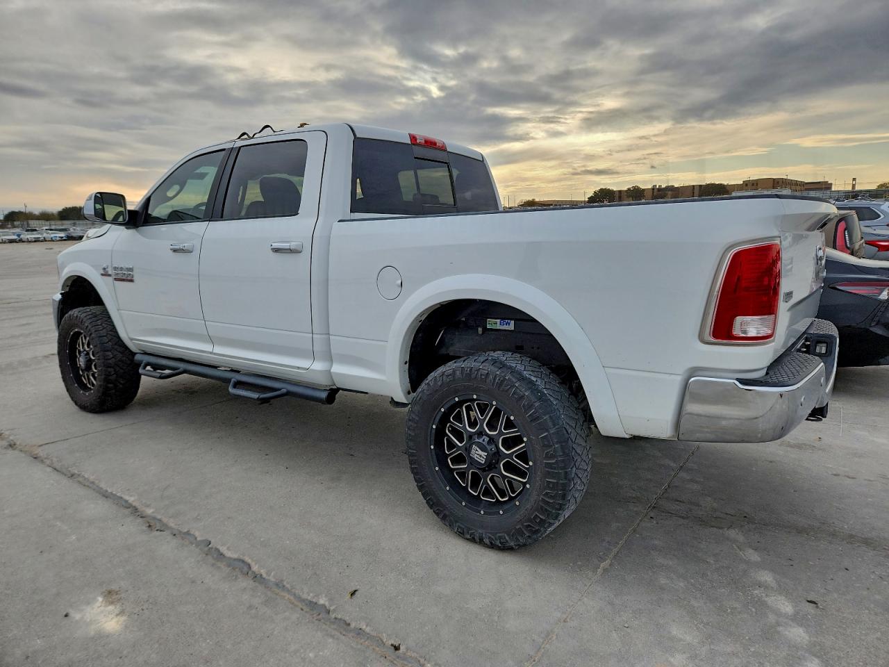2017 RAM 2500 LARAMIE photo 2