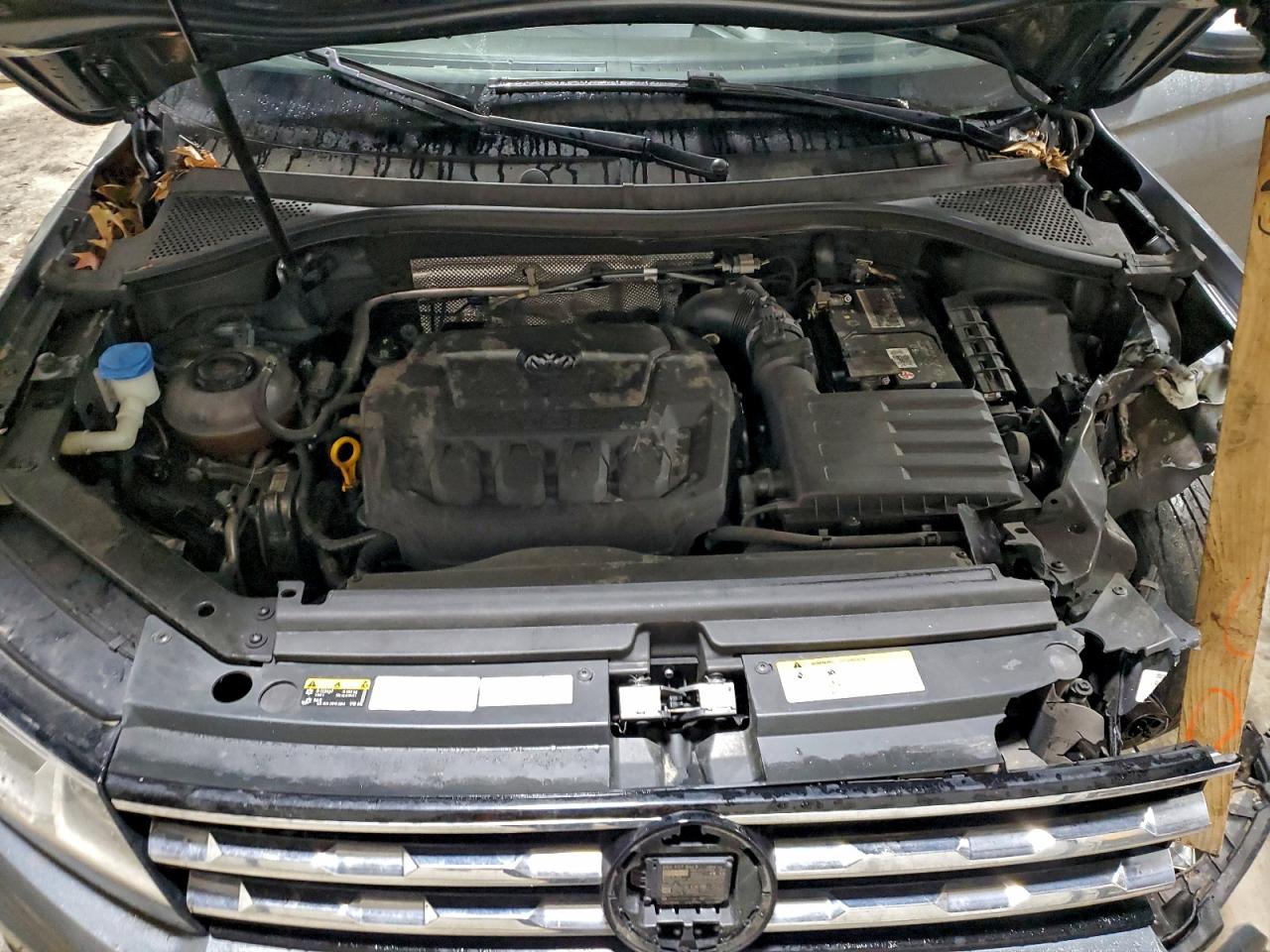 2021 VOLKSWAGEN TIGUAN SE photo 12