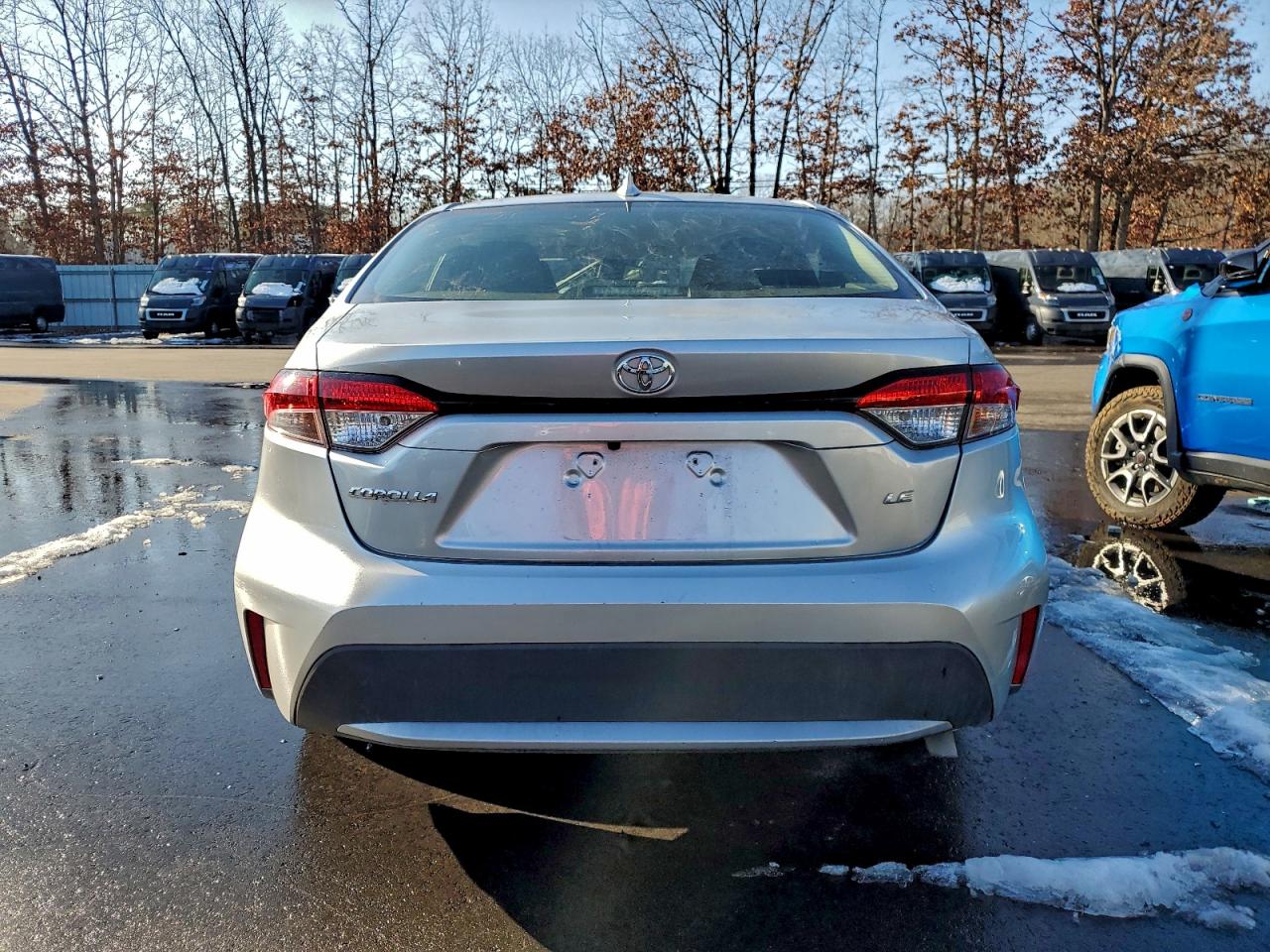 2022 TOYOTA COROLLA LE photo 6