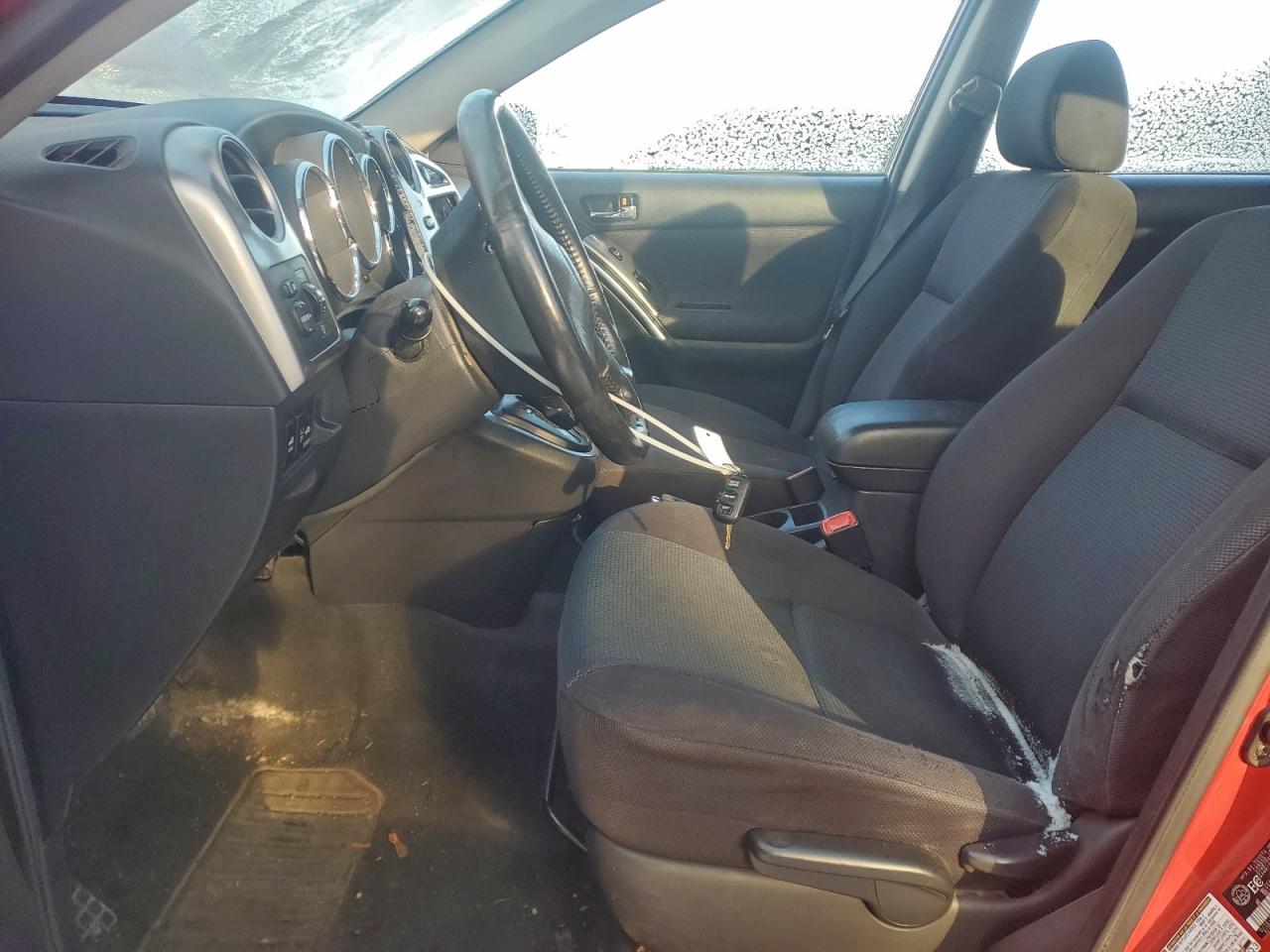 2005 TOYOTA COROLLA MATRIX XR photo 7