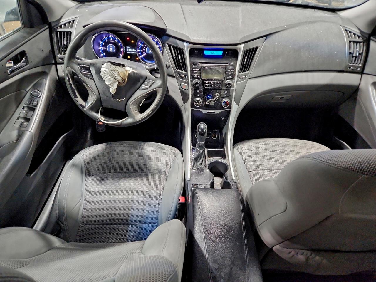 2013 HYUNDAI SONATA GLS photo 8