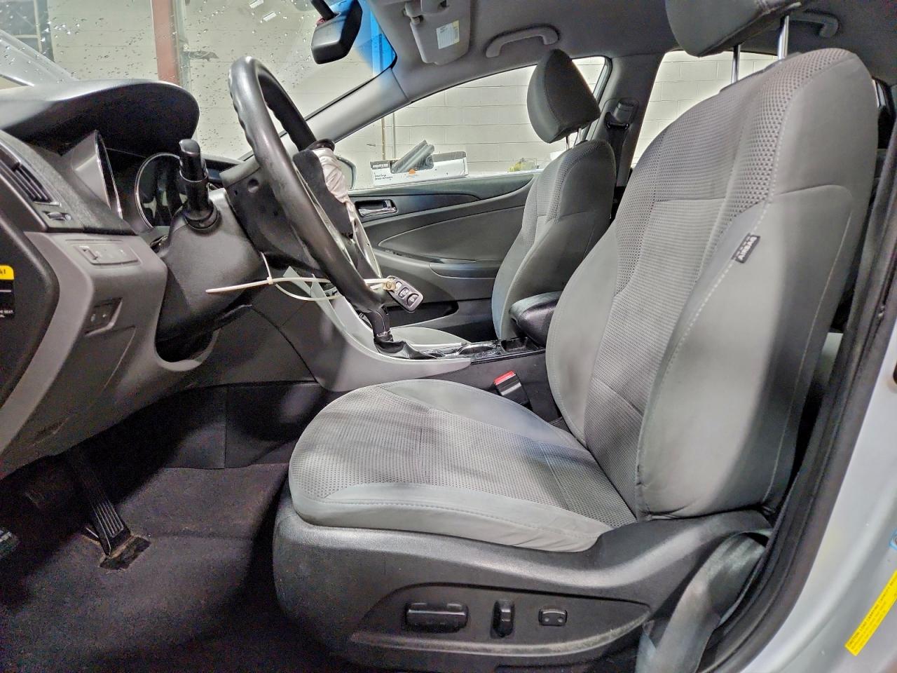 2013 HYUNDAI SONATA GLS photo 7