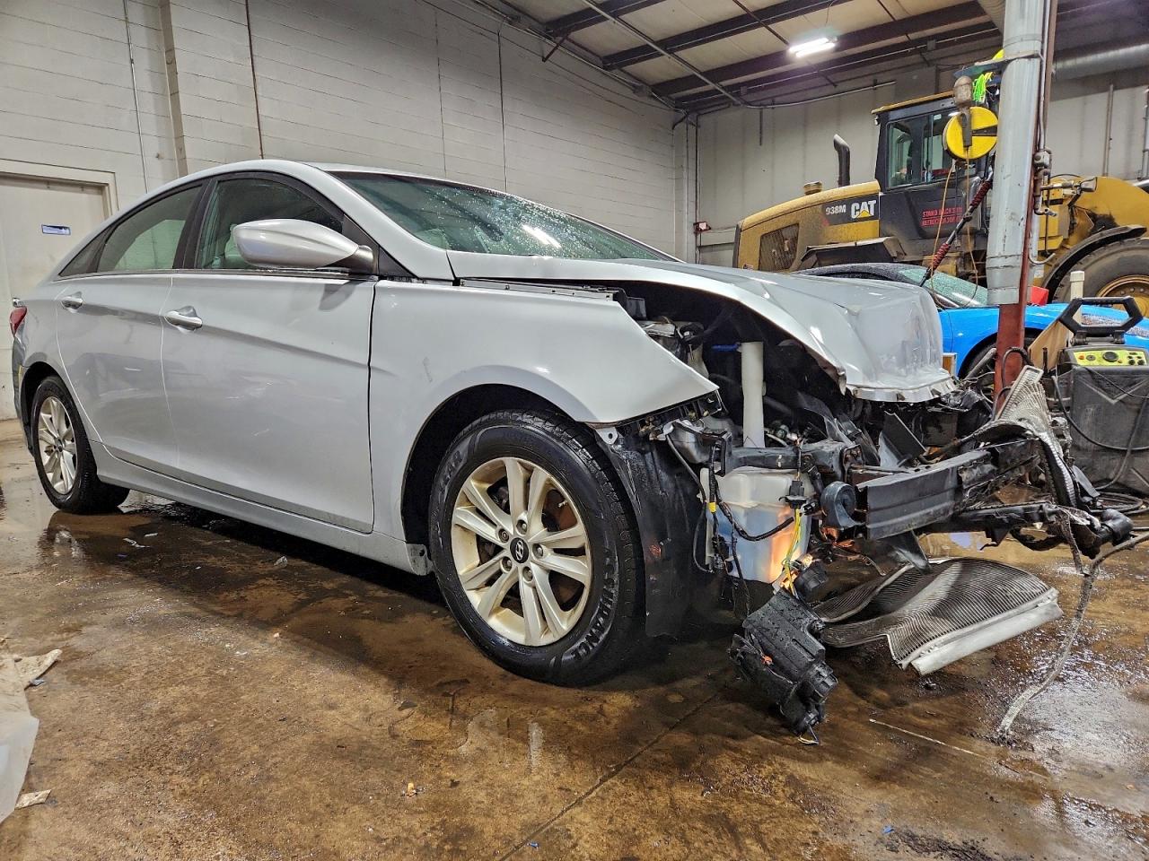 2013 HYUNDAI SONATA GLS photo 4