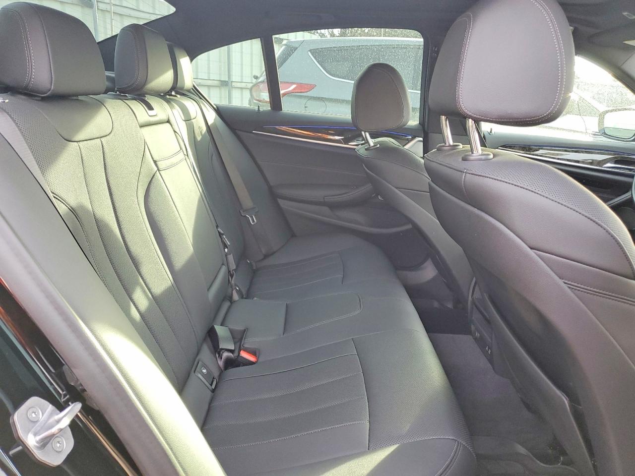 2021 BMW 530 XI photo 19