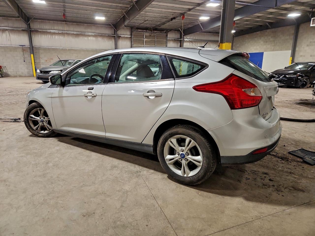 2013 FORD FOCUS SE photo 4