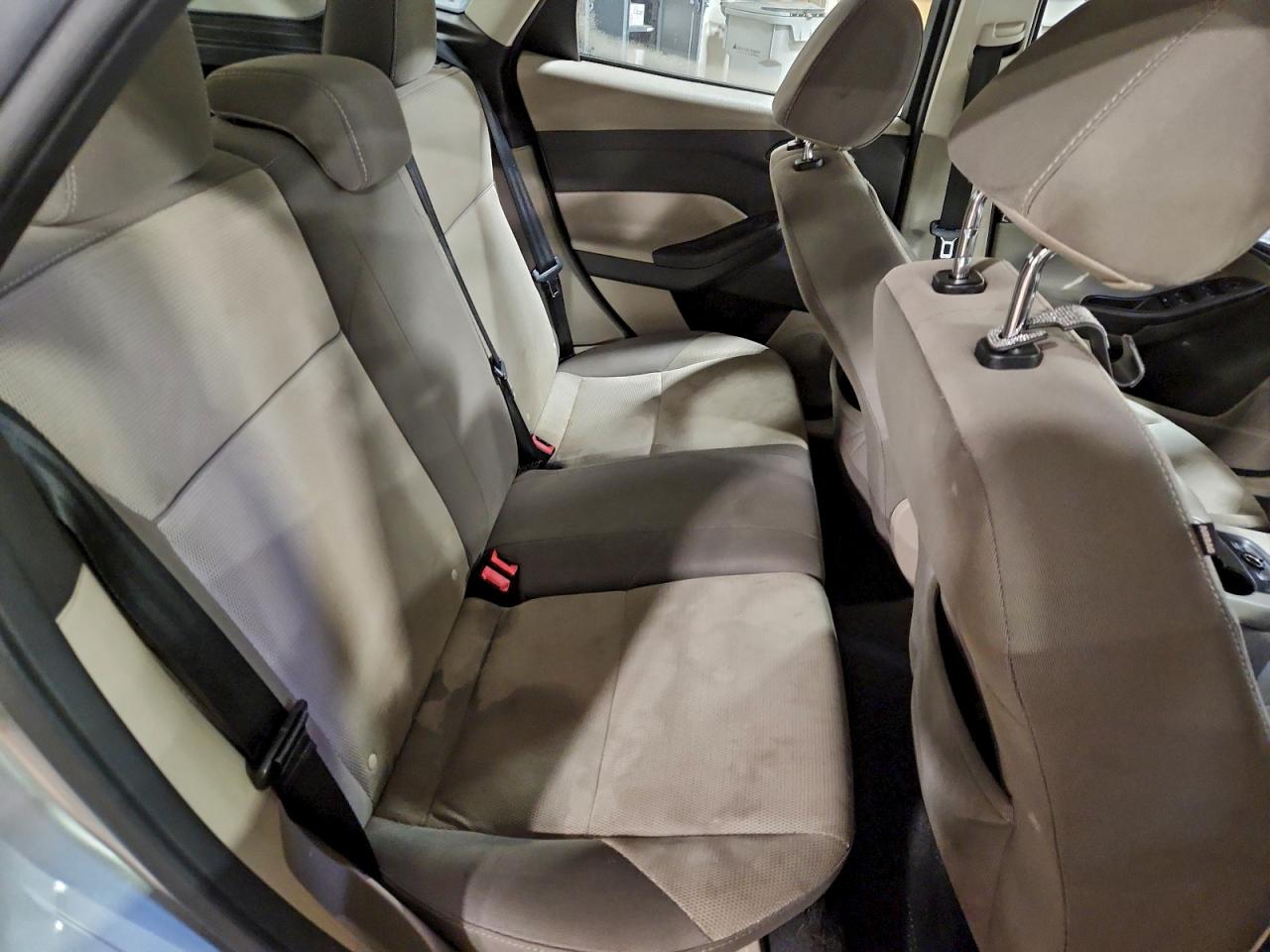 2013 FORD FOCUS SE photo 28