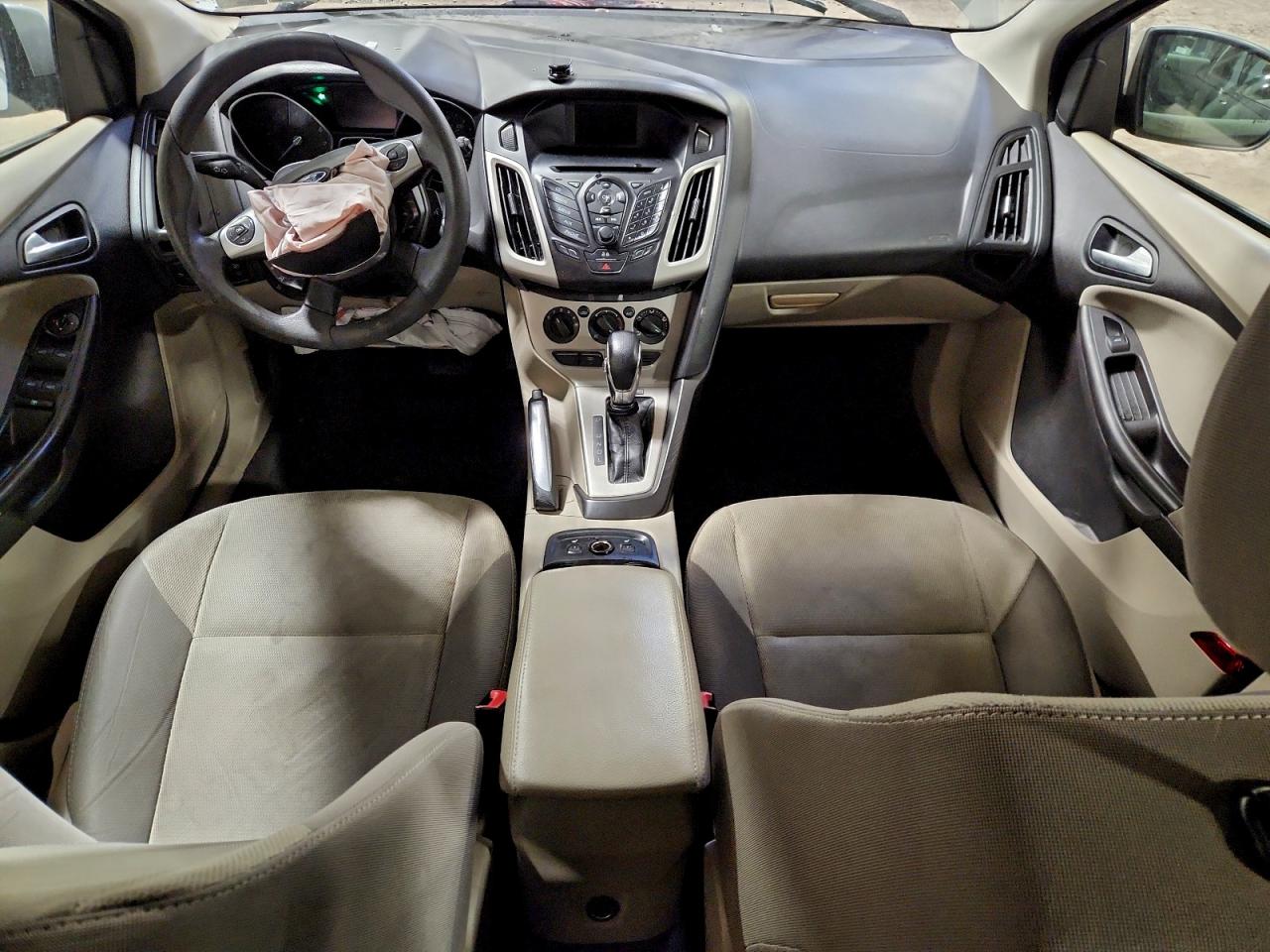 2013 FORD FOCUS SE photo 22