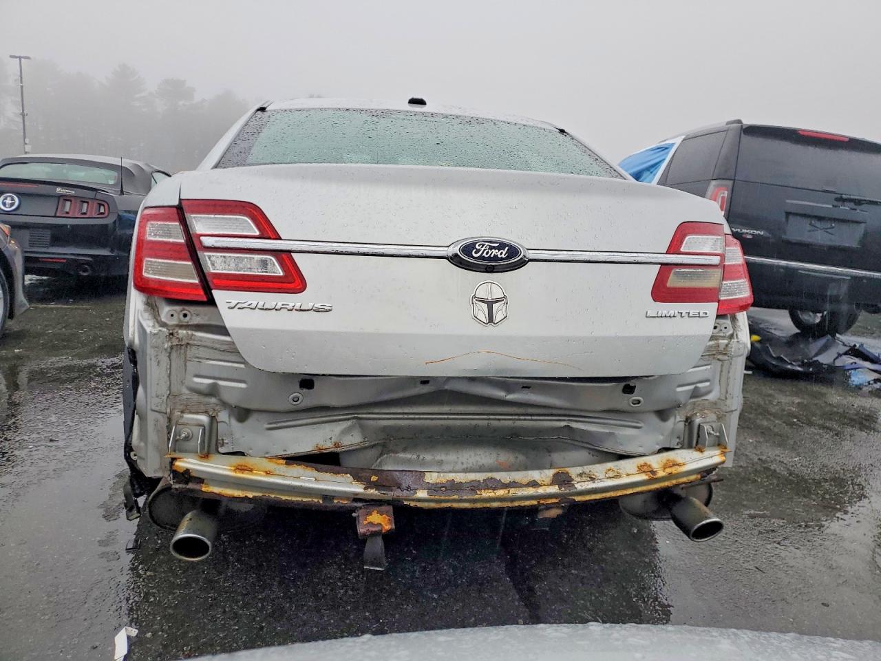 2014 FORD TAURUS LIMITED photo 6