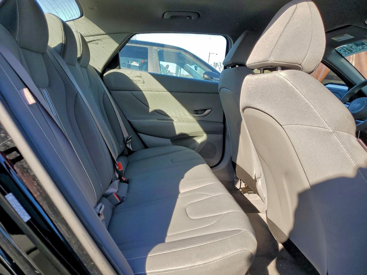 2024 HYUNDAI ELANTRA SEL photo 28