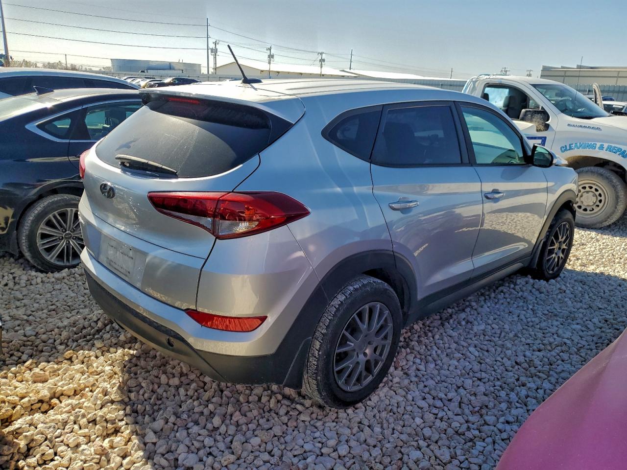2017 HYUNDAI TUCSON SE photo 7