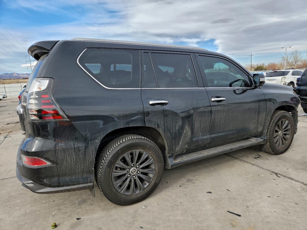 2023 LEXUS GX 460 LUXURY photo 5
