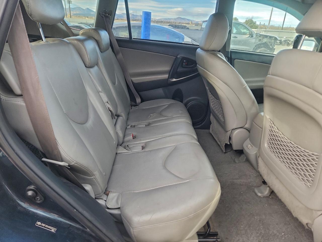 2010 TOYOTA RAV4 LIMITED photo 11