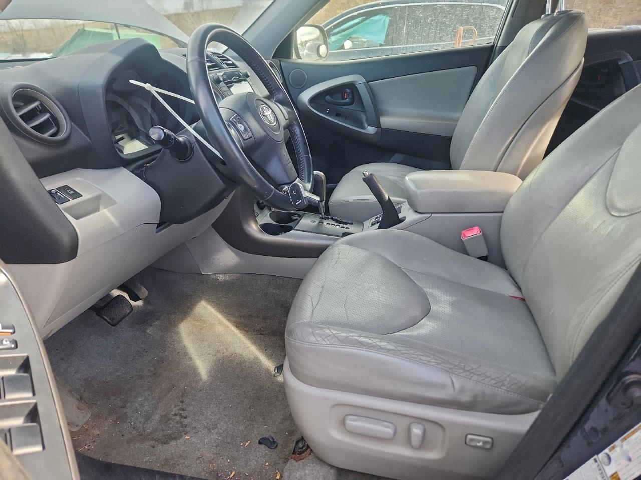 2010 TOYOTA RAV4 LIMITED photo 7