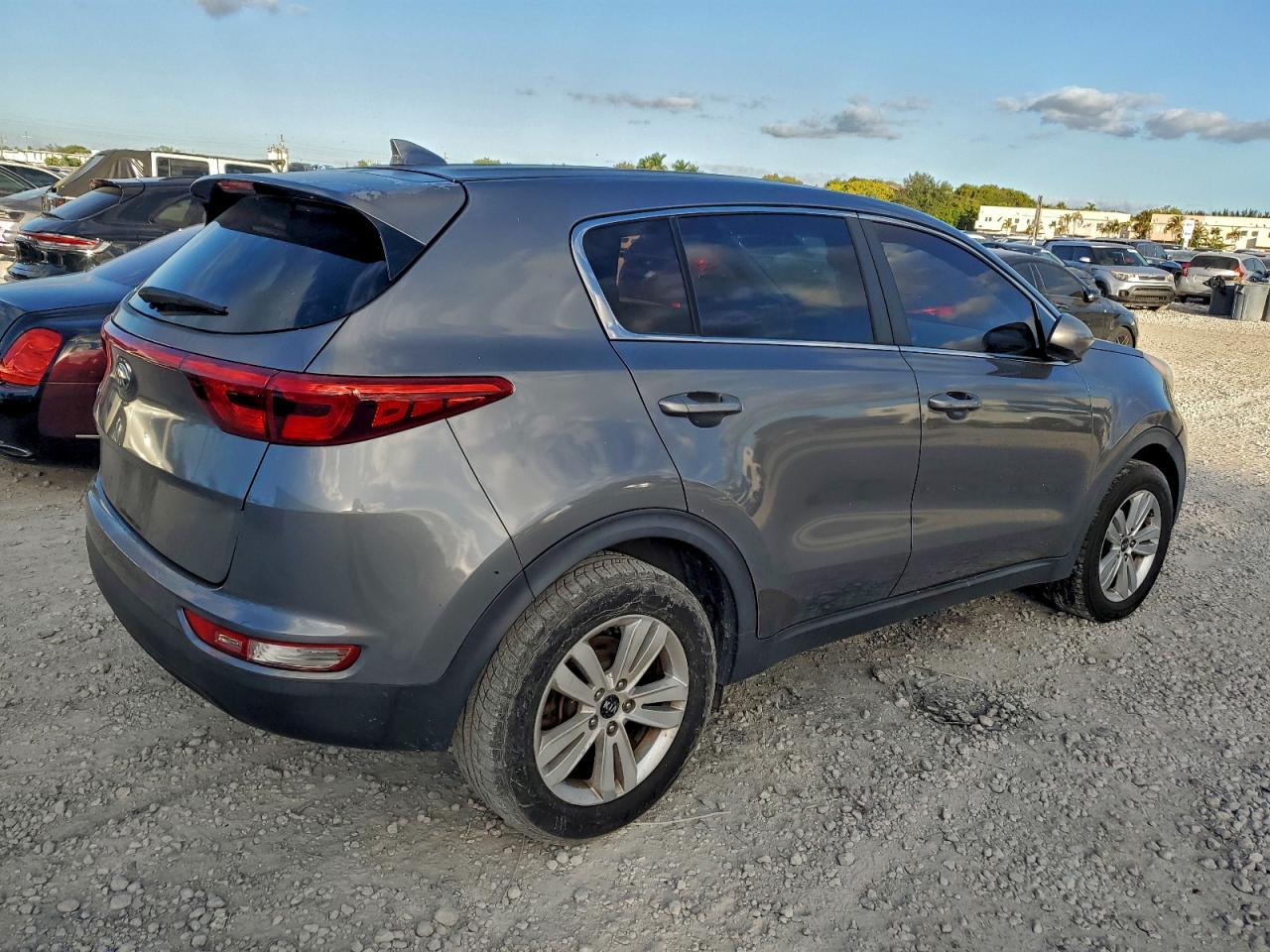 2017 KIA SPORTAGE LX photo 7