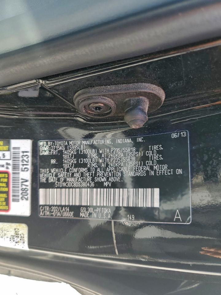 2013 TOYOTA SIENNA XLE photo 13