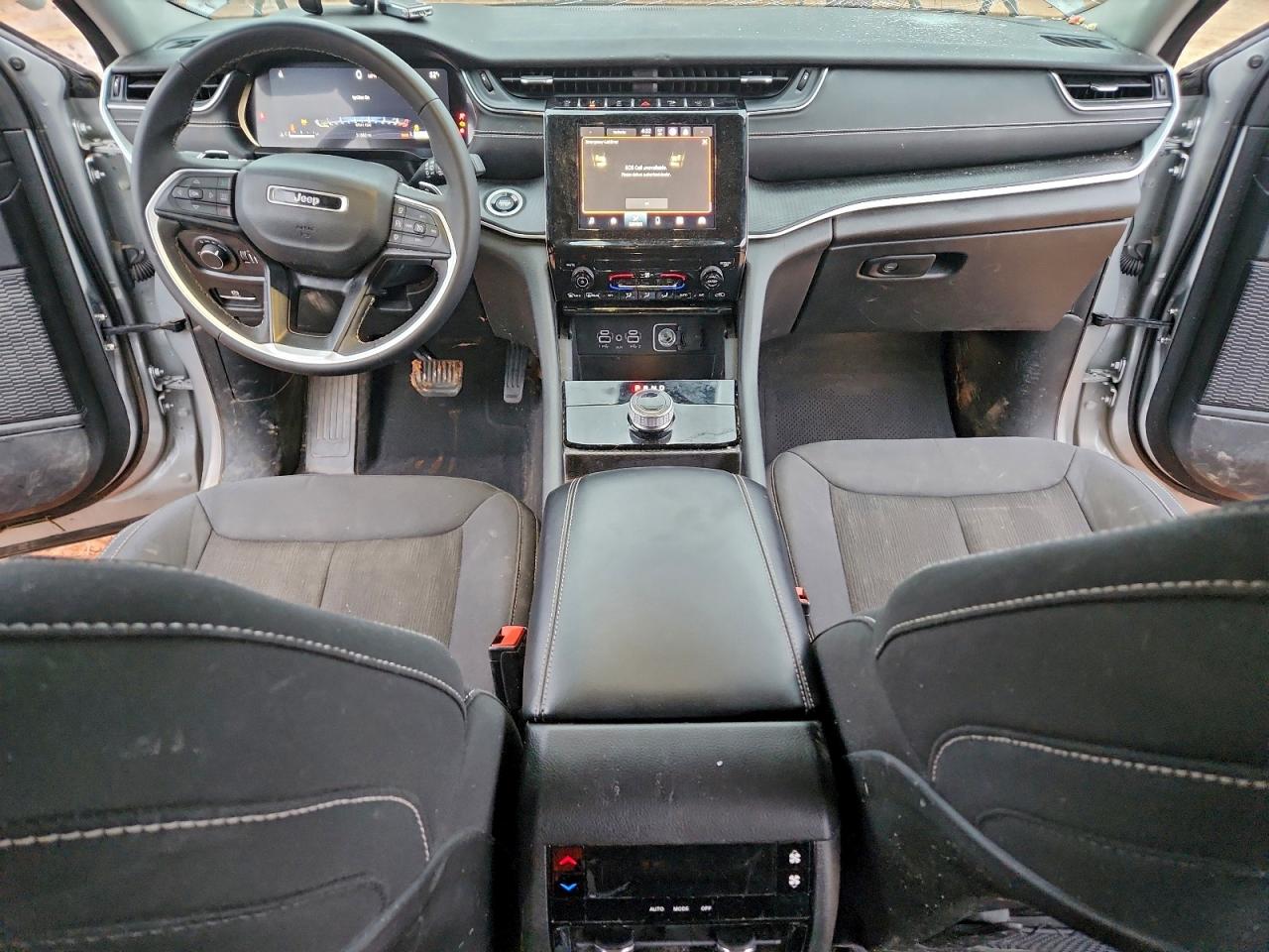 2024 JEEP GRAND CHEROKEE L LAREDO photo 8
