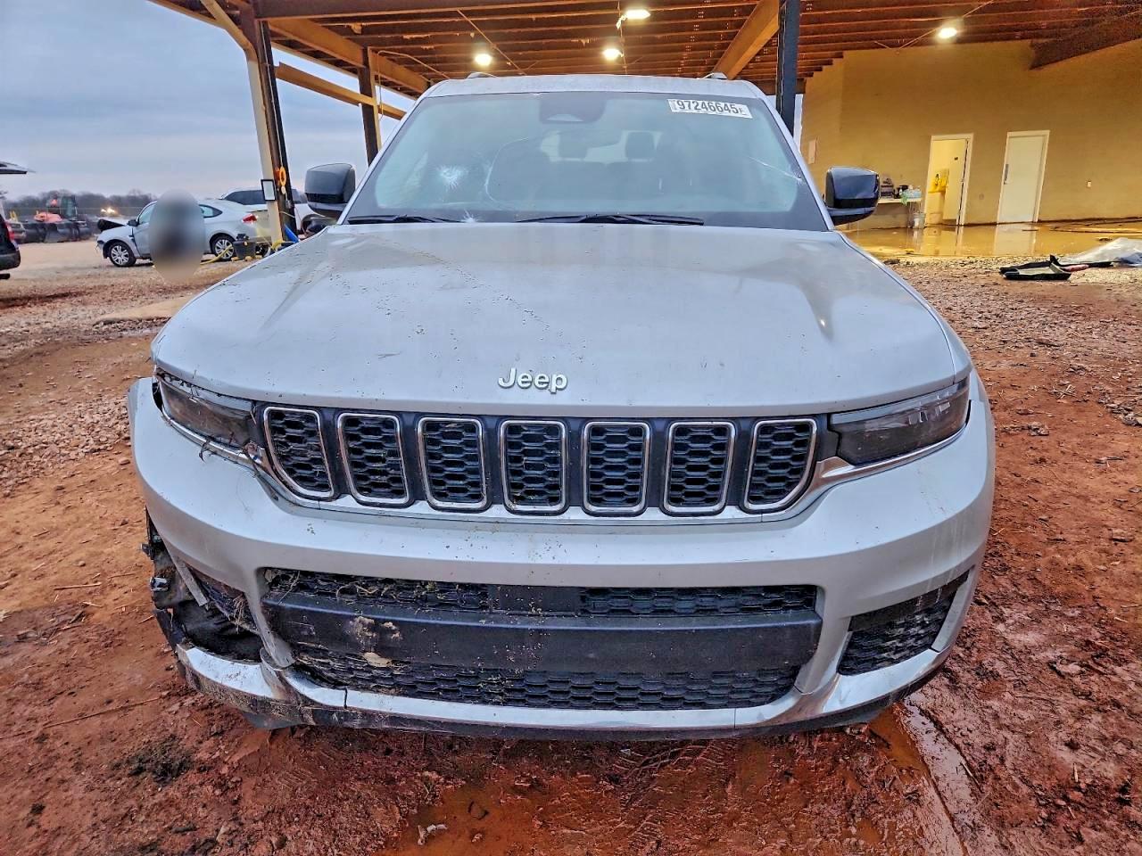 2024 JEEP GRAND CHEROKEE L LAREDO photo 5